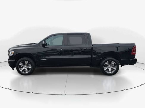 Used 2024 RAM 1500 Laramie AWD/4WD image 10