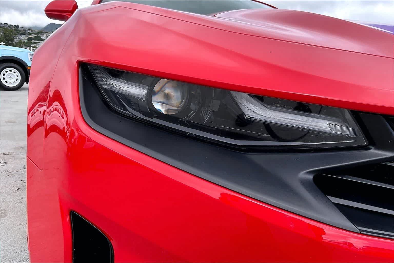 Used 2020 Chevrolet Camaro LT w/ Technology Package RWD image 30
