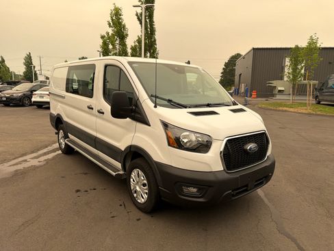 Used 2025 Ford Transit 250 Low Roof w/ Exterior Upgrade Package RWD image 3