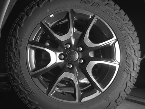 Used 2025 Jeep Compass Trailhawk AWD/4WD image 14