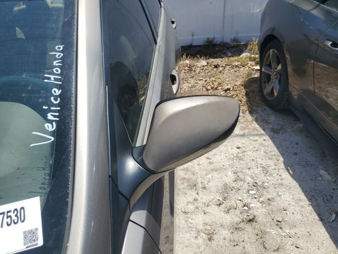 Used 2012 Hyundai Accent GLS w/ Premium Pkg 3 FWD image 4