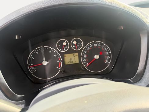 Used 2010 Ford Transit Connect XLT FWD image 11