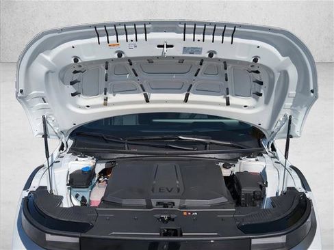 New 2026 Hyundai Ioniq 5 Limited image 19