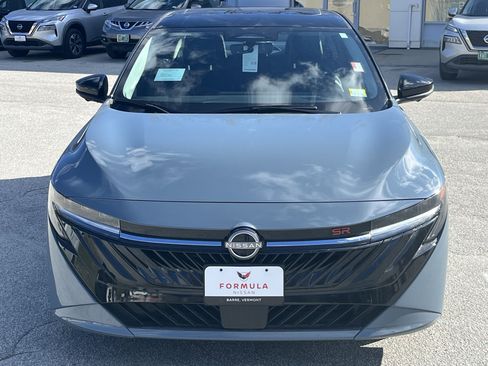 New 2026 Nissan Sentra SR w/ SR Premium Package FWD image 2