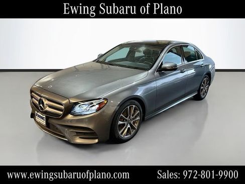 Used 2018 Mercedes-Benz E 400 4MATIC Sedan image 3