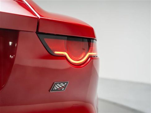 Used 2020 Jaguar F-TYPE Checkered Flag image 34