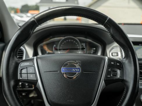 Used 2016 Volvo XC60 T5 Premier AWD/4WD image 19