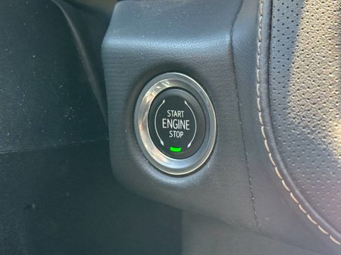 Used 2023 Chevrolet Suburban Premier image 27