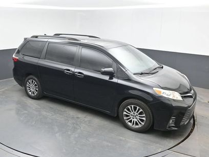 Used 2020 Toyota Sienna XLE