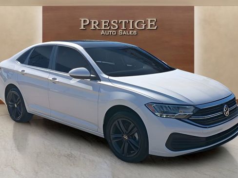 Used 2023 Volkswagen Jetta SE image 10