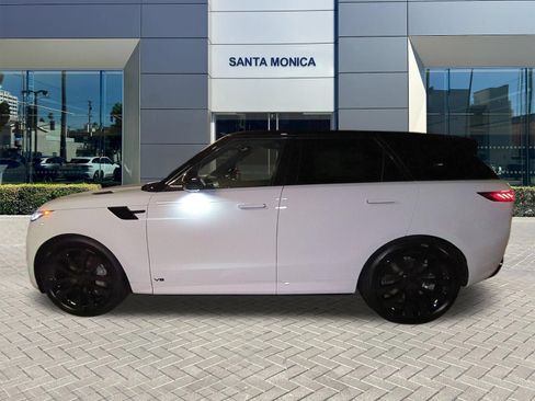 New 2026 Land Rover Range Rover Sport Dynamic SE AWD/4WD image 2