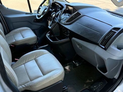 Used 2019 Ford Transit 350 XLT RWD image 18