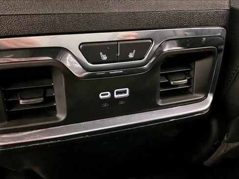 Used 2025 GMC Sierra 1500 Denali AWD/4WD image 33