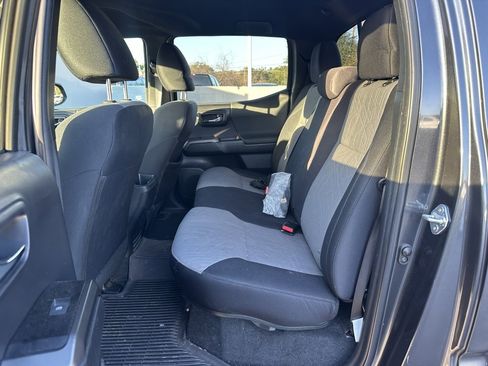 Used 2023 Toyota Tacoma TRD Off-Road image 8