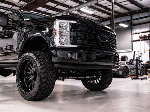 New 2025 Ford F350 XLT image 10