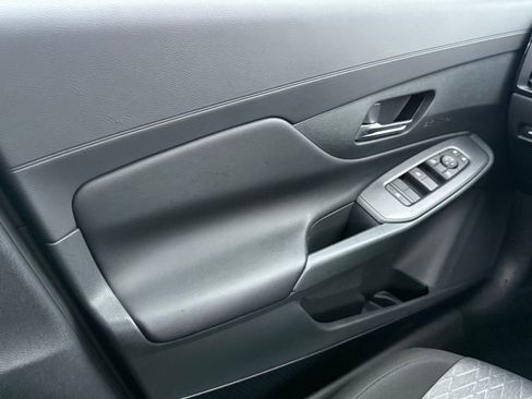 New 2026 Nissan Sentra SV FWD image 31