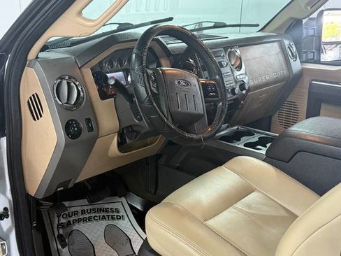 Used 2011 Ford F250 Lariat w/ Lariat Interior Pkg AWD/4WD image 15