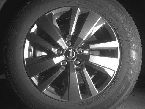 Used 2025 Nissan Pathfinder SV AWD/4WD image 12
