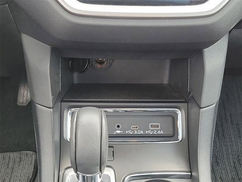 Used 2023 Subaru Ascent Limited w/ Technology Package image 14