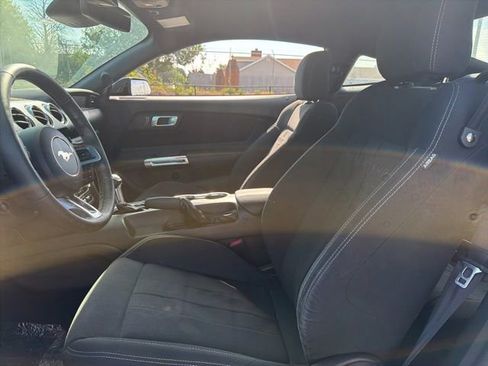 Used 2022 Ford Mustang Coupe RWD image 12