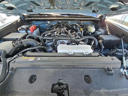 Used 2025 Toyota 4Runner SR5 AWD/4WD image 21