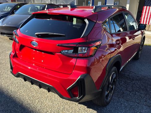 Used 2024 Subaru Crosstrek 2.5i Limited w/ Crosstrek Mirror Package AWD/4WD image 5