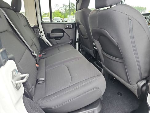 Used 2023 Jeep Wrangler Unlimited w/ Cold Weather Group AWD/4WD image 12