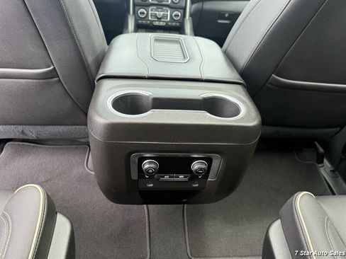 Used 2021 Chevrolet Tahoe Premier w/ Premium Package AWD/4WD image 21