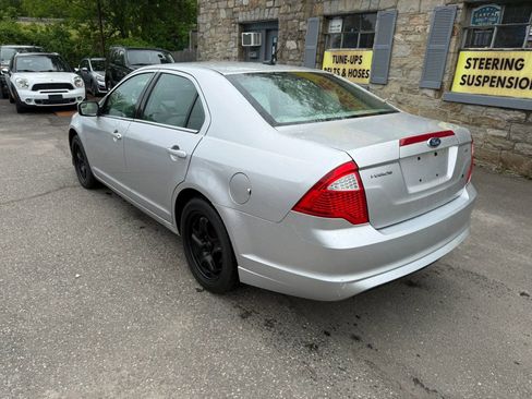 Used 2011 Ford Fusion SE FWD image 4