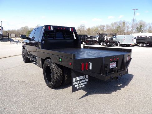 Used 2020 RAM 3500 Tradesman w/ Chrome Appearance Group image 5