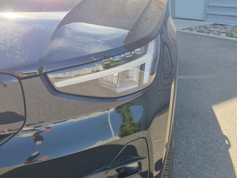 Used 2023 Volvo XC40 Recharge Plus AWD/4WD image 10