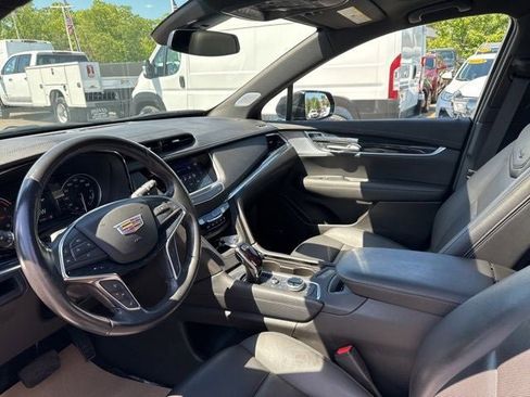 Certified 2023 Cadillac XT5 Premium Luxury AWD/4WD image 9
