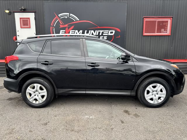 Used 2015 Toyota RAV4 LE AWD/4WD image 6