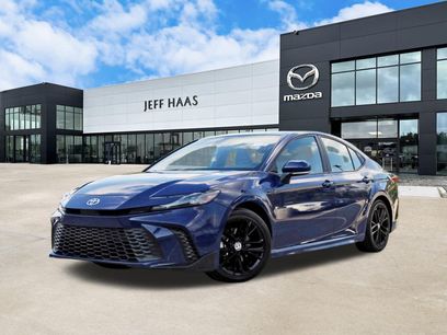 Used 2025 Toyota Camry SE