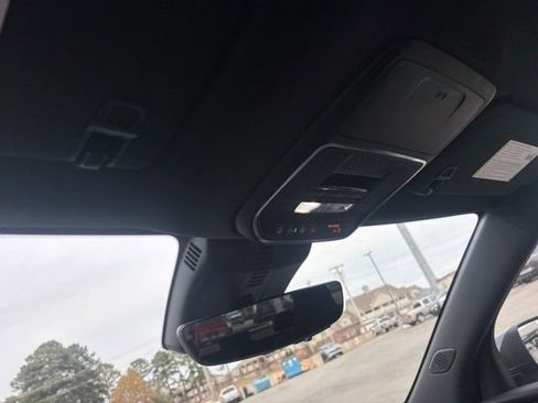 New 2026 Chevrolet Traverse RS image 29