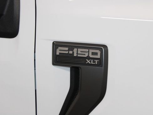 Used 2022 Ford F150 XLT w/ Equipment Group 302A High AWD/4WD image 12