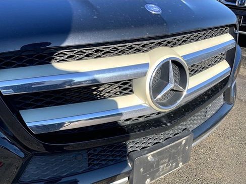 Used 2015 Mercedes-Benz GL 450 4MATIC image 6