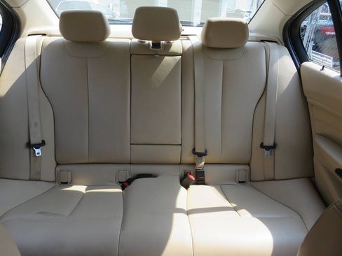 Used 2015 BMW 328i xDrive Sedan AWD/4WD image 21