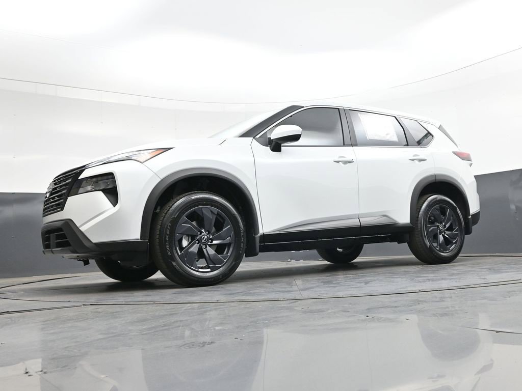 Certified 2026 Nissan Rogue SV FWD image 47