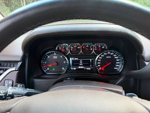 Used 2019 Chevrolet Tahoe LS w/ Enhanced Driver Alert Package image 34