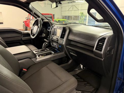 Used 2018 Ford F150 XLT w/ Equipment Group 302A Luxury AWD/4WD image 33