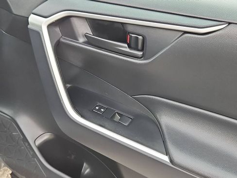 Used 2025 Toyota RAV4 LE FWD image 34