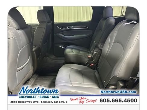 Used 2023 Buick Enclave Essence w/ Sport Touring Edition AWD/4WD image 17