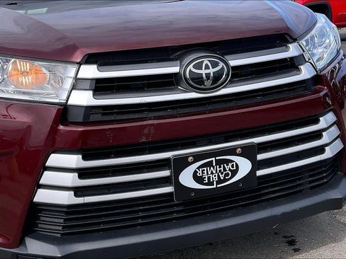 Used 2017 Toyota Highlander Plus image 29