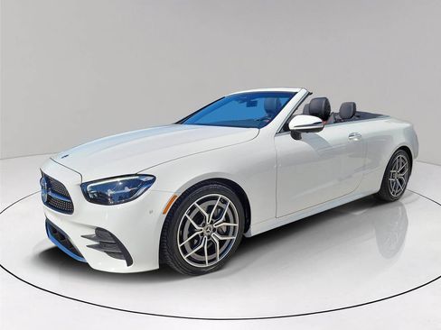 Used 2023 Mercedes-Benz E 450 Cabriolet image 4
