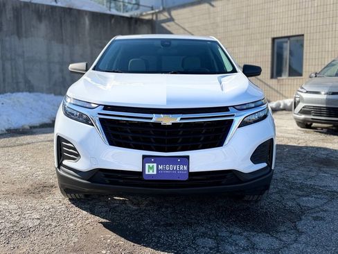 Used 2022 Chevrolet Equinox LS w/ LS Convenience Package image 8