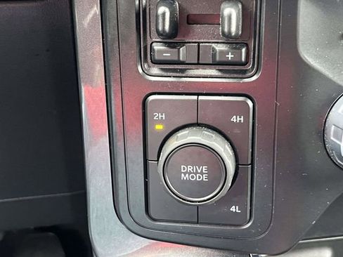 Certified 2022 Ford F150 XLT w/ Equipment Group 302A High image 24