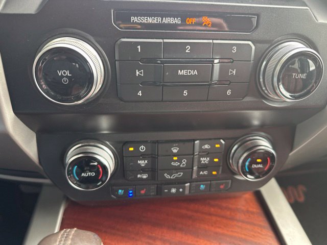Used 2020 Ford F150 King Ranch w/ Equipment Group 601A Luxury AWD/4WD image 23