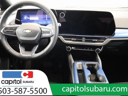 Used 2026 Chevrolet Equinox EV LT FWD image 15