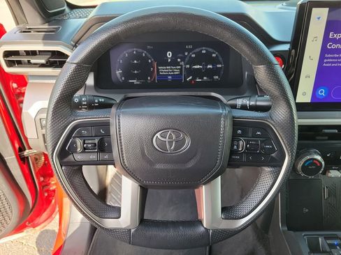 Used 2025 Toyota Tacoma TRD Sport w/ TRD Sport Upgrade Package image 21